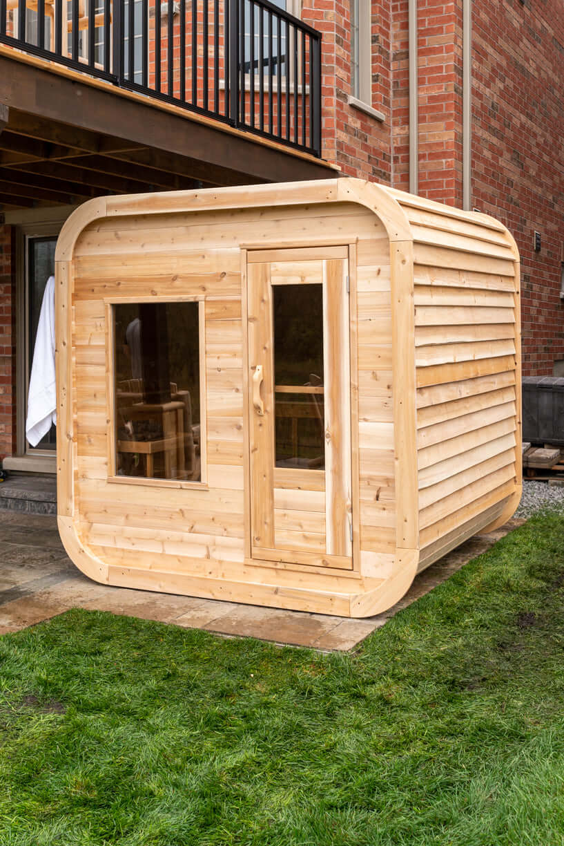 Luna Traditional Outdoor Sauna CTC22LU Canadian Timber by Dundalk Leisurecraft